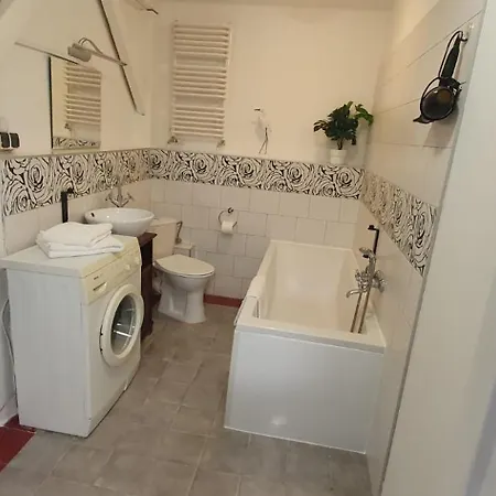 Apartment 31 *